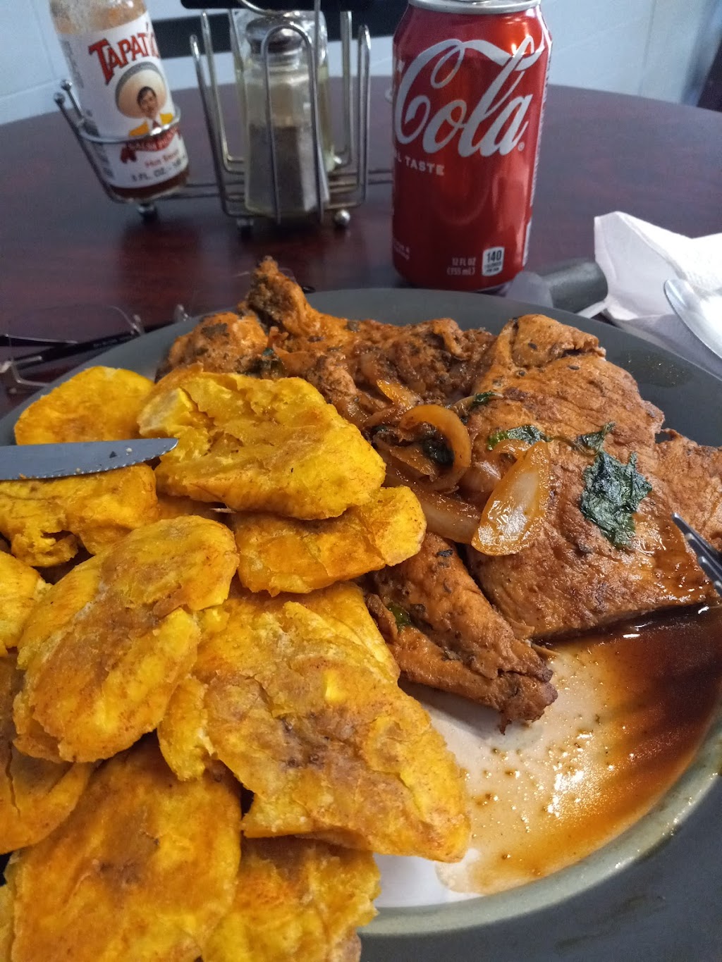 Dominican Restaurant | 1502 W Turner St, Allentown, PA 18102 | Phone: (484) 705-1414