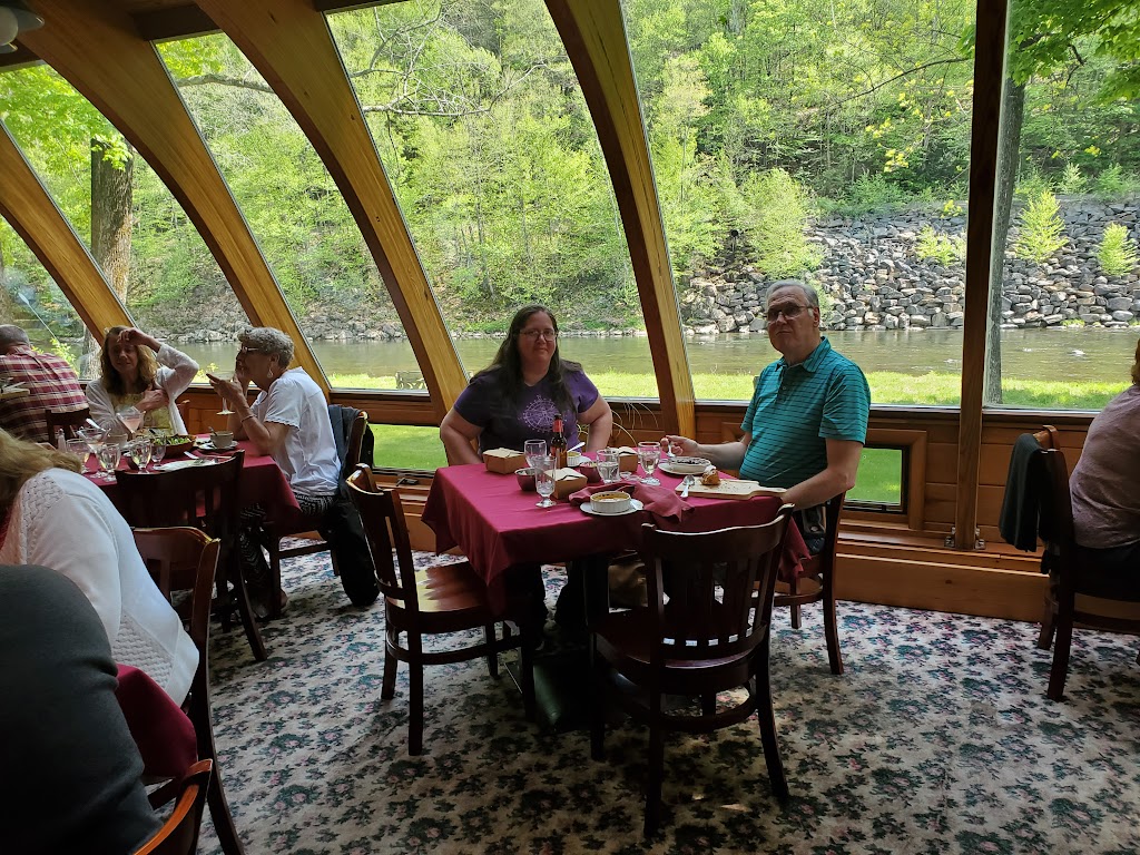 Riverside Cafe & Lodging | 16624 County Rd 17, Roscoe, NY 12776 | Phone: (607) 498-5305