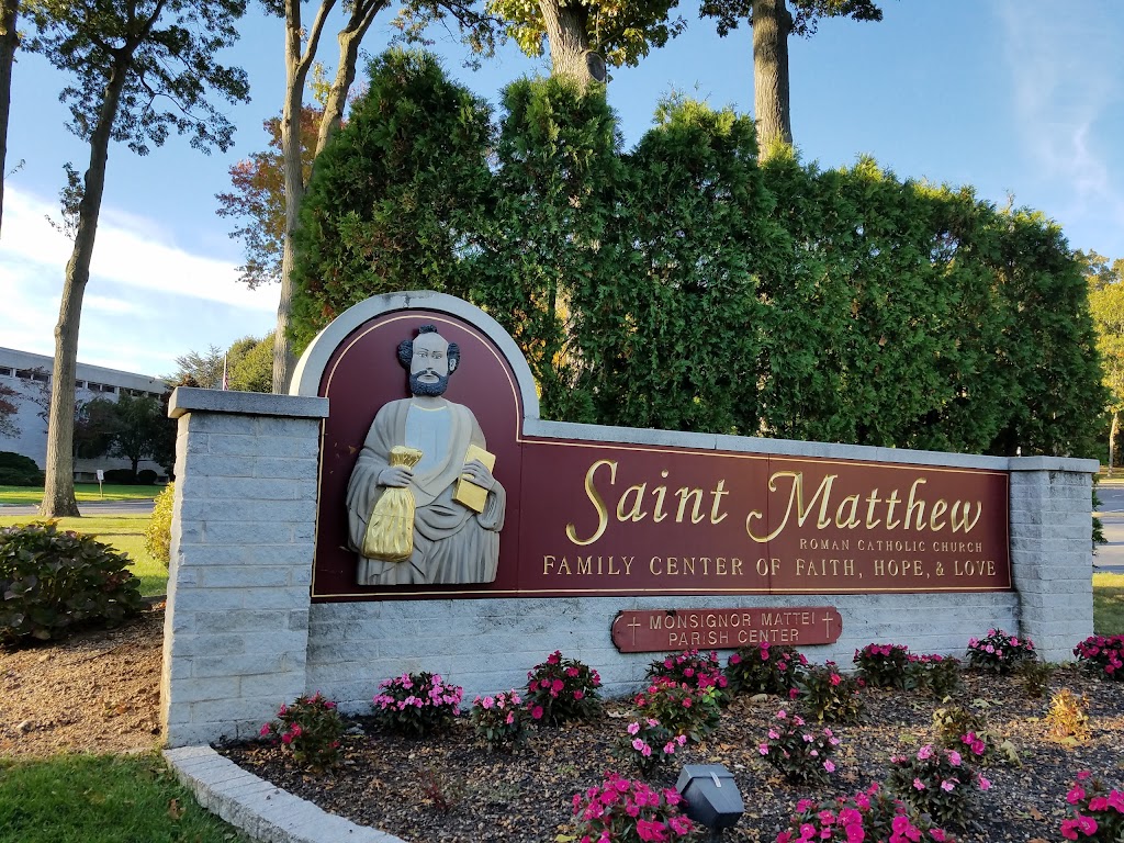 St. Matthew Roman Catholic Church | 35 N Service Rd, Dix Hills, NY 11746 | Phone: (631) 499-8520
