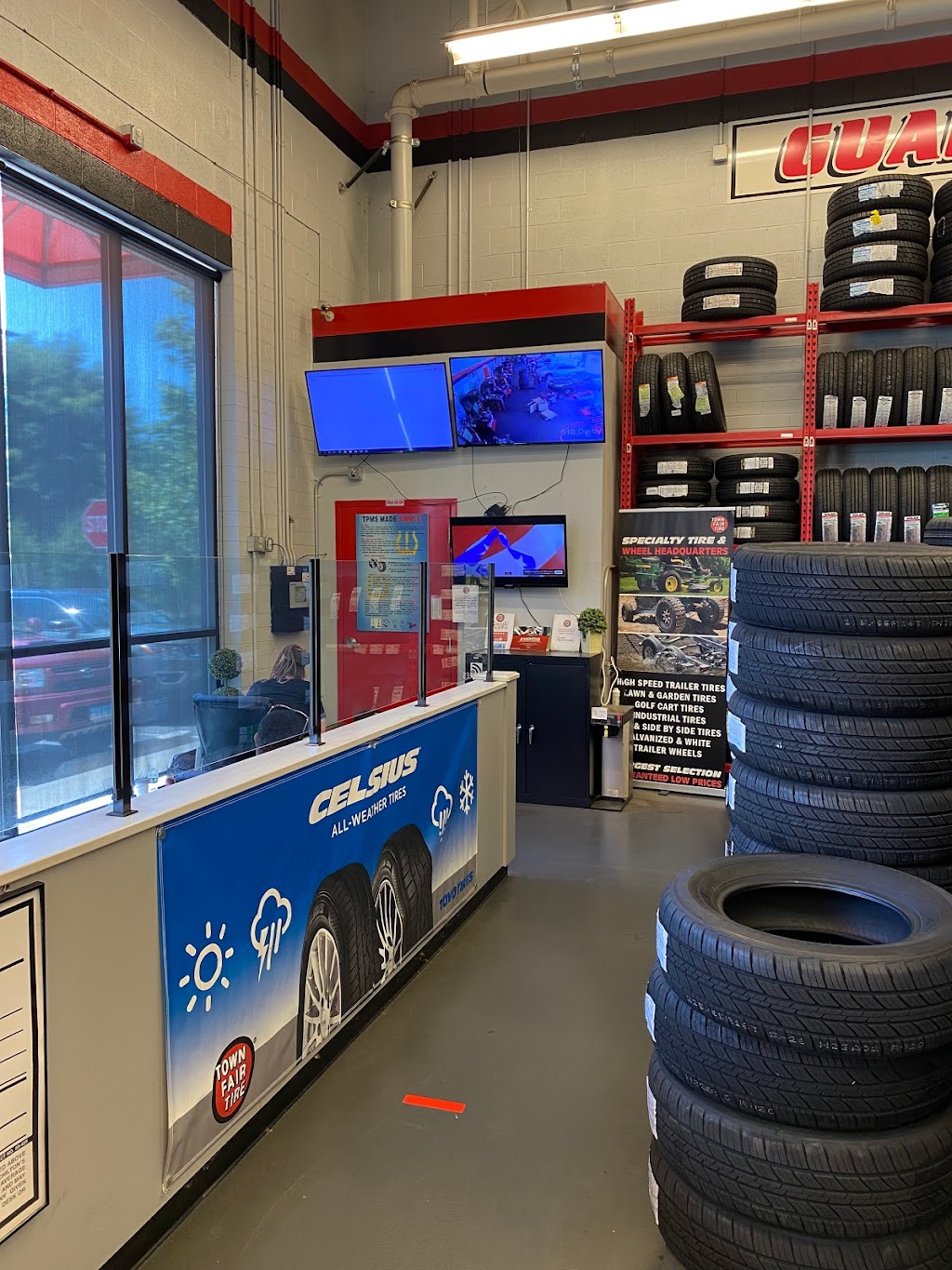 Town Fair Tire | 480 New Haven Ave, Derby, CT 06418 | Phone: (203) 735-3827