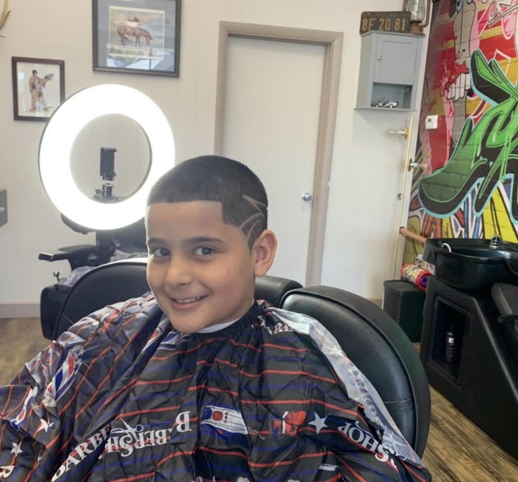 Village Cuts | 1041 Thorndike St, Palmer, MA 01069 | Phone: (413) 205-4096