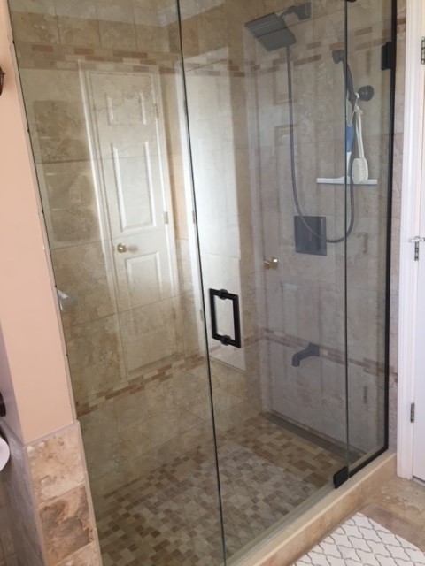 Creative Space-Shower Doors | 226 Russell St, Hadley, MA 01035 | Phone: (800) 675-8151