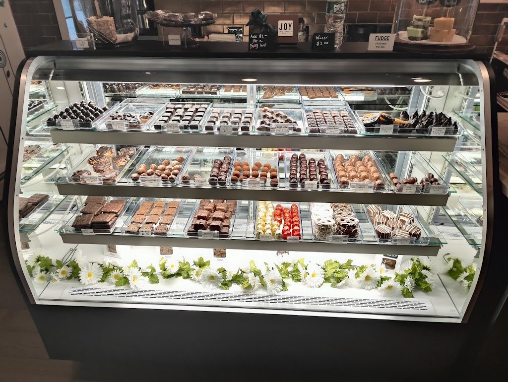 Joy Chocolate Co | 5 N Main St, Essex, CT 06426 | Phone: (860) 662-4489