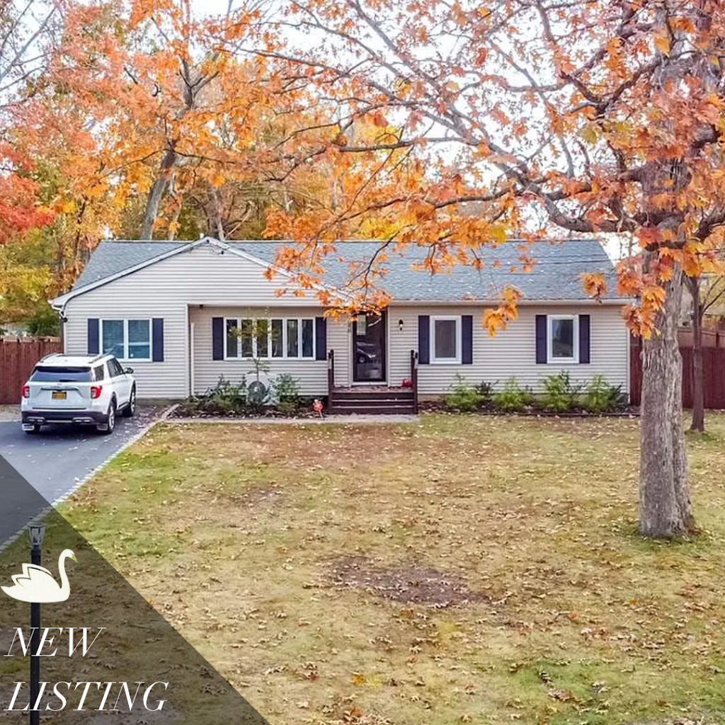 Swan Realty Corporation | 322 S Country Rd, East Patchogue, NY 11772 | Phone: (631) 289-5550