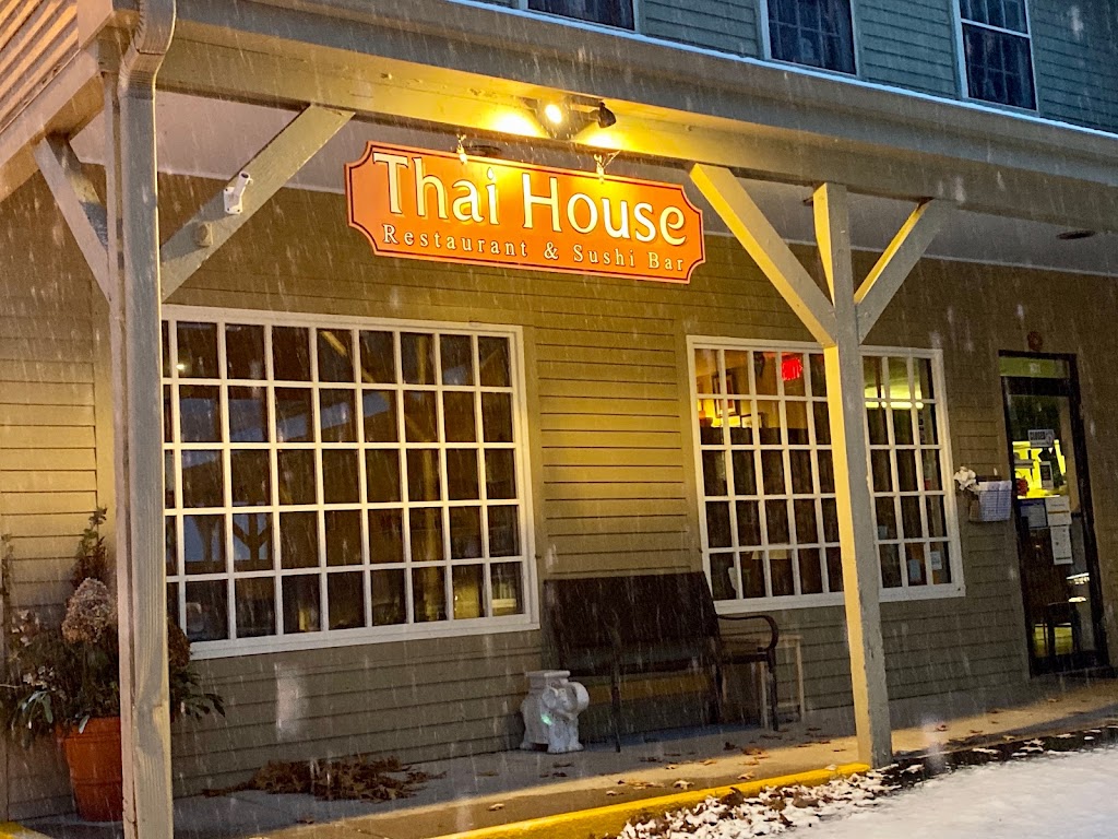 Thai House Restaurant and Sushi Bar | 875 Main St, South Glastonbury, CT 06073 | Phone: (860) 430-9500