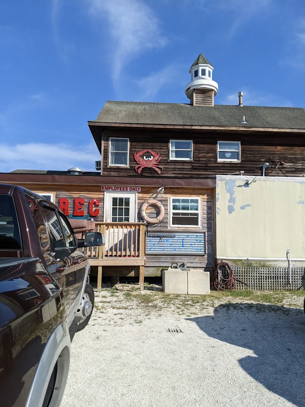 The Red Eyed Crab | 977 Main St, Port Norris, NJ 08349 | Phone: (856) 421-3438