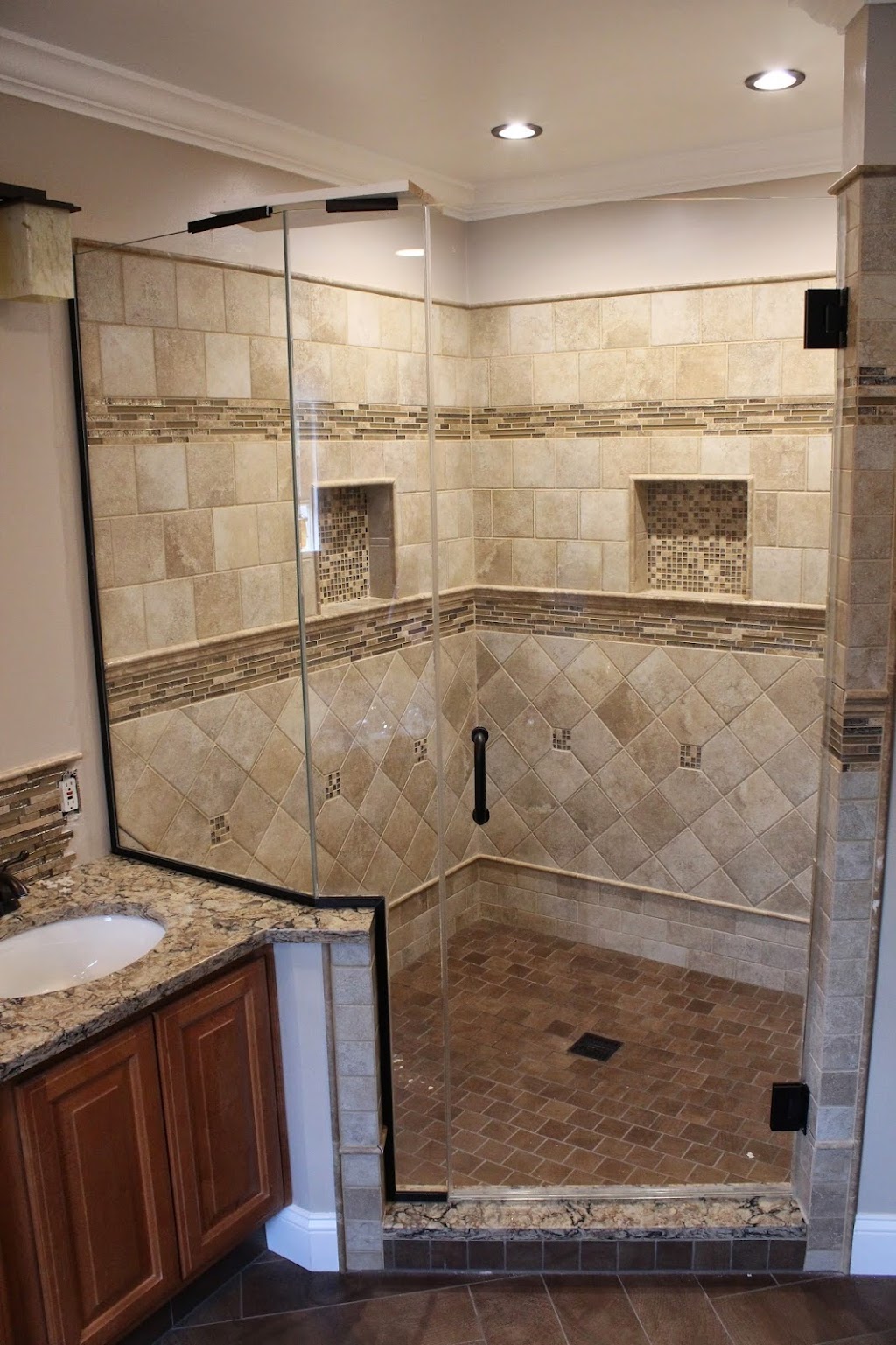 Absolute Shower Doors | 2455 Central Park Ave, Yonkers, NY 10710 | Phone: (914) 963-6007