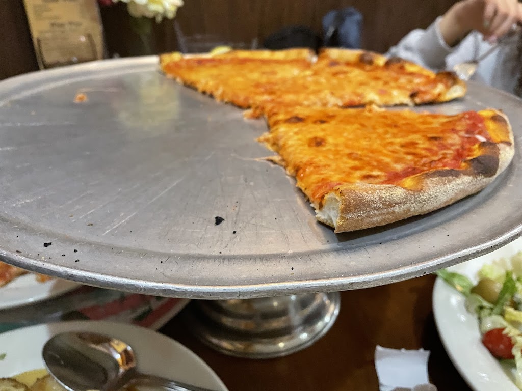 Giardino Italiano Pizza | 827 NY-82, Hopewell Junction, NY 12533 | Phone: (845) 226-4677