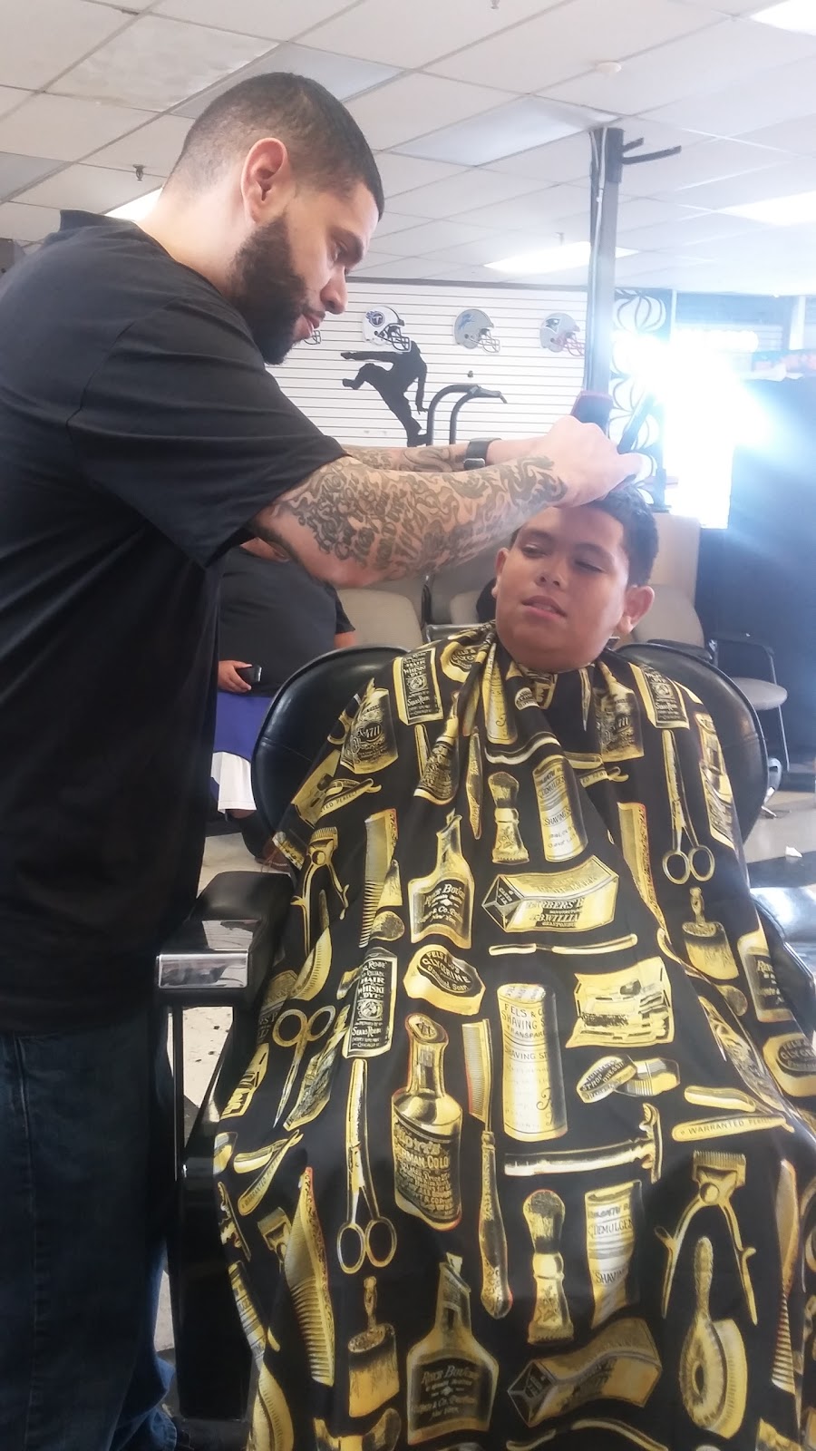 Top Notch Barber Shop | 5811 S Crescent Blvd, Pennsauken Township, NJ 08110 | Phone: (856) 356-2195