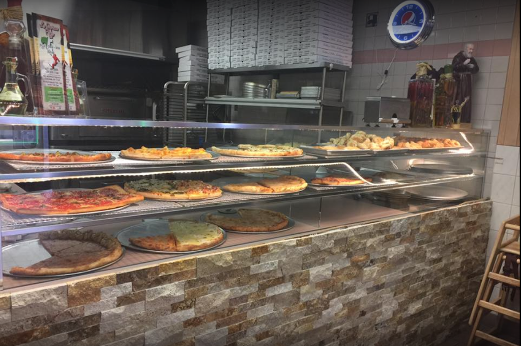 La Supreme Pizza | 887 Montauk Hwy, Oakdale, NY 11769 | Phone: (631) 589-5505