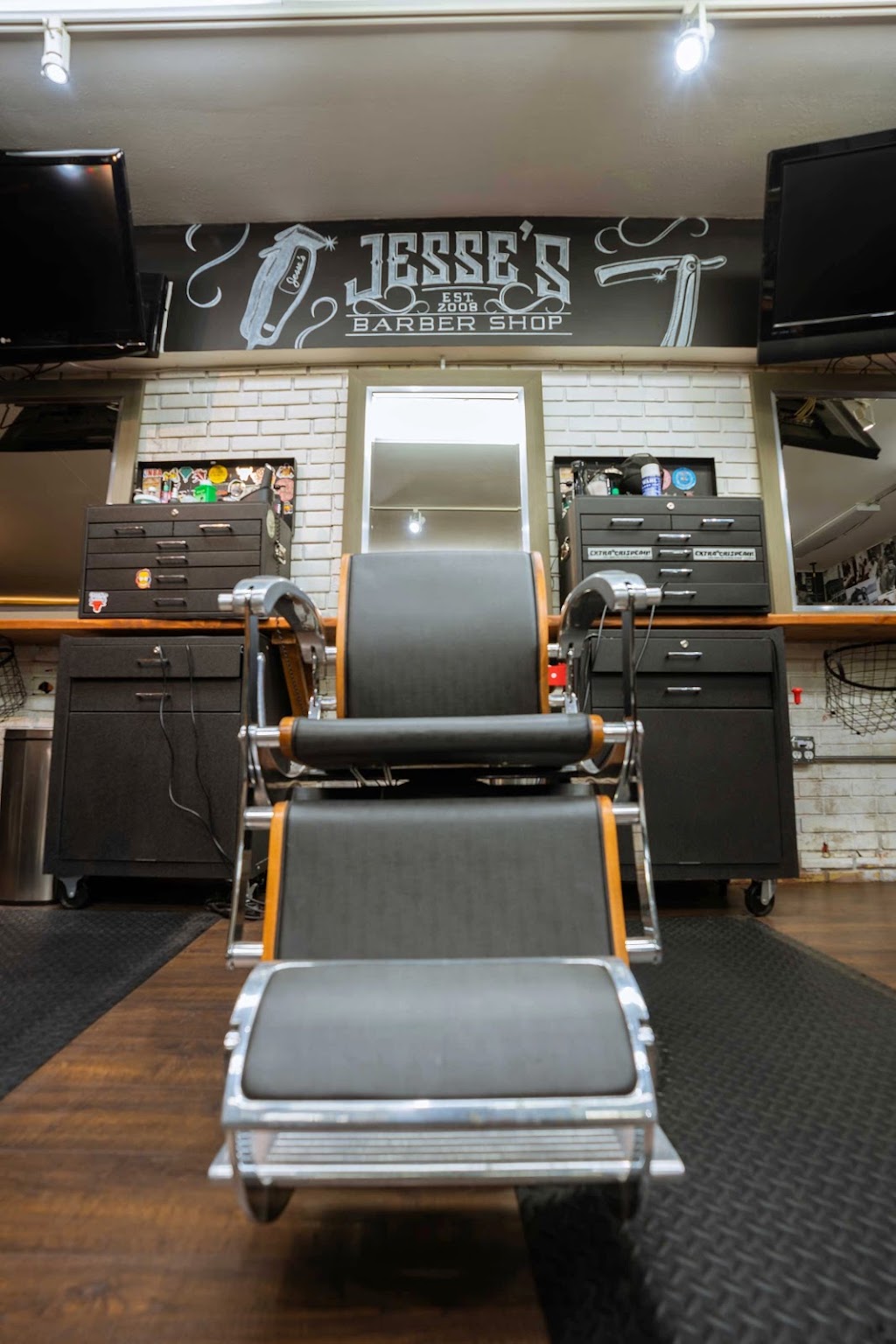 Jesses Barber Shop | 314 Oxford Rd, Oxford, CT 06478 | Phone: (203) 463-4440