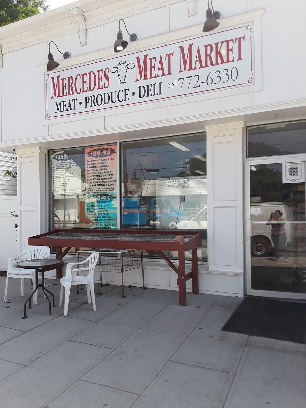 Mercedes Meat Market | 376 Neighborhood Rd, Mastic Beach, NY 11951 | Phone: (631) 772-6330