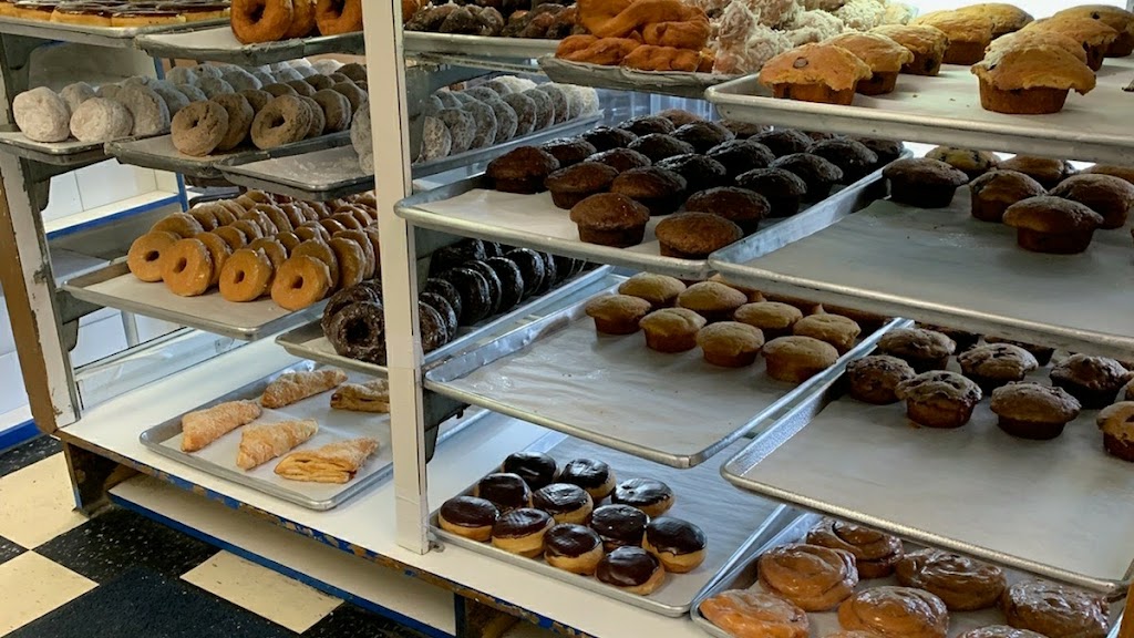 Coffee An Donut Shop | 343 Main St, Westport, CT 06880 | Phone: (203) 227-3808