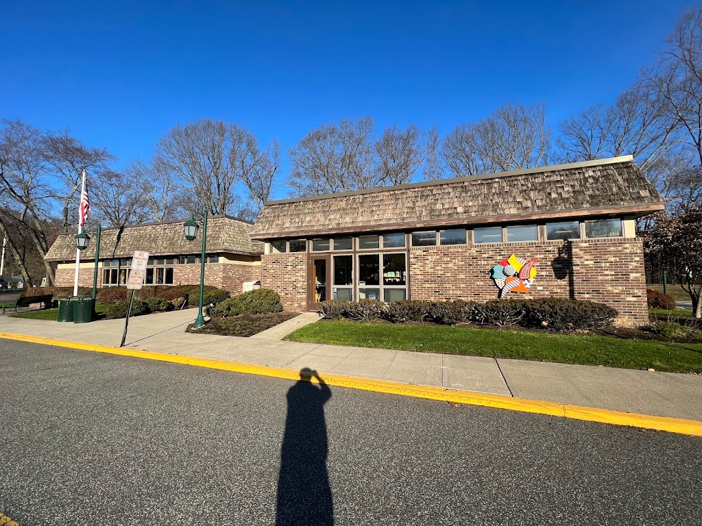 River Vale Public Library | 412 Rivervale Rd, River Vale, NJ 07675 | Phone: (201) 391-2323