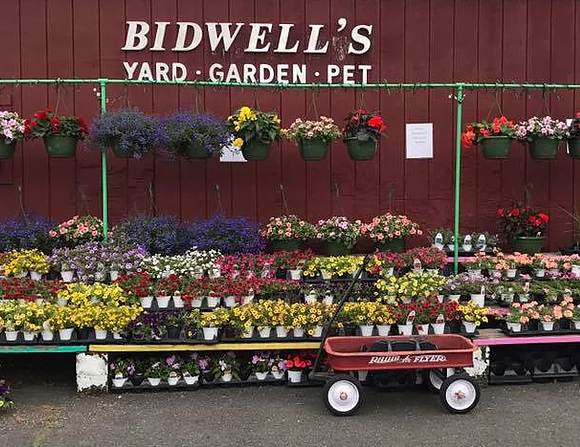 Bidwells Yard, Garden & Pet | 133 Hopmeadow St, Weatogue, CT 06089 | Phone: (860) 651-8555