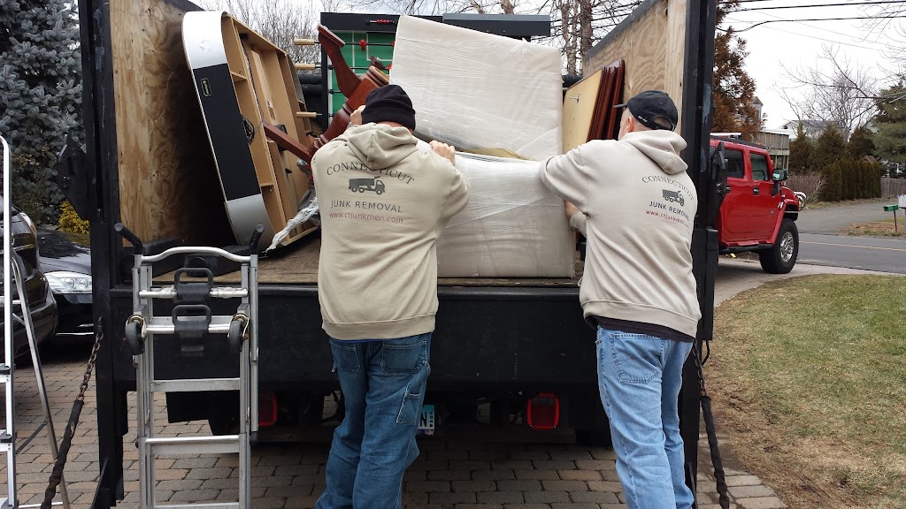 Connecticut Junk Removal LLC | 40 Gould Ave, Fairfield, CT 06824 | Phone: (203) 866-1990