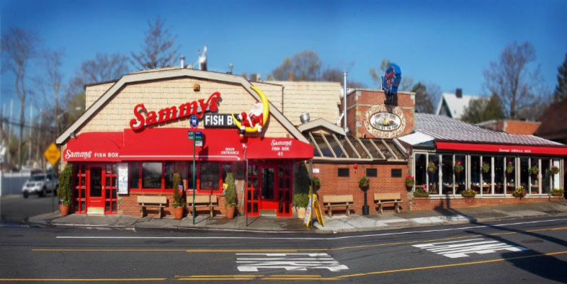 Sammys Fish Box | 41 City Island Ave, The Bronx, NY 10464 | Phone: (718) 885-0920