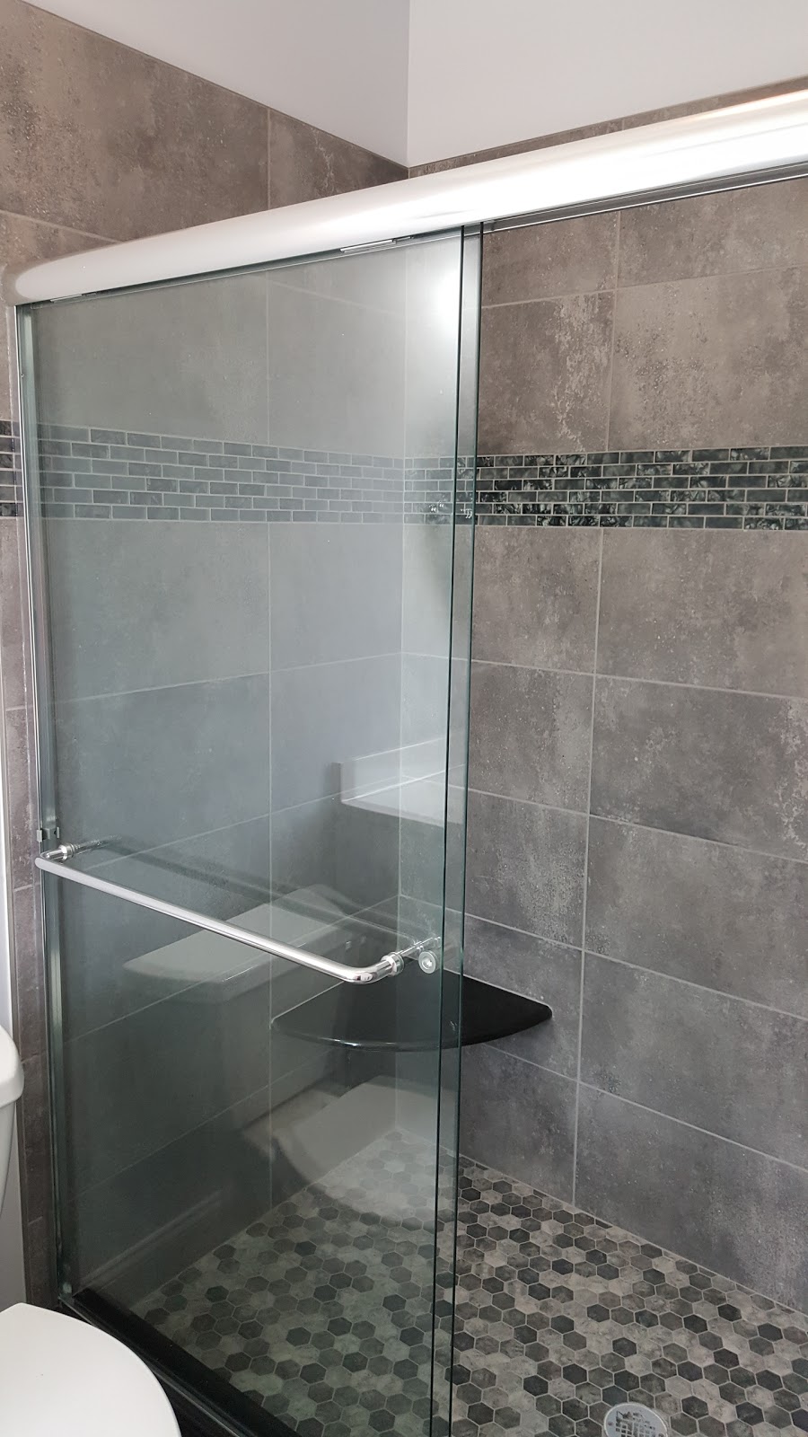 Shower Glass NJ | 268 Giles Rd, Bridgeton, NJ 08302 | Phone: (609) 579-8440