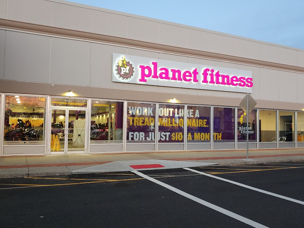Planet Fitness | 1020 NJ-18, East Brunswick, NJ 08816 | Phone: (732) 955-7800