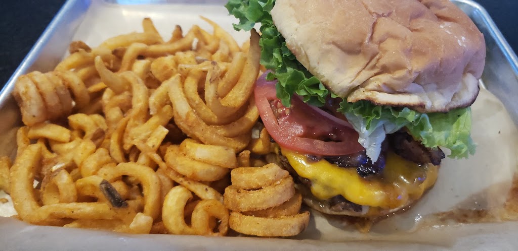 Sliders Grill & Bar - Middletown, CT | 1265 S Main St, Middletown, CT 06457 | Phone: (860) 788-7337