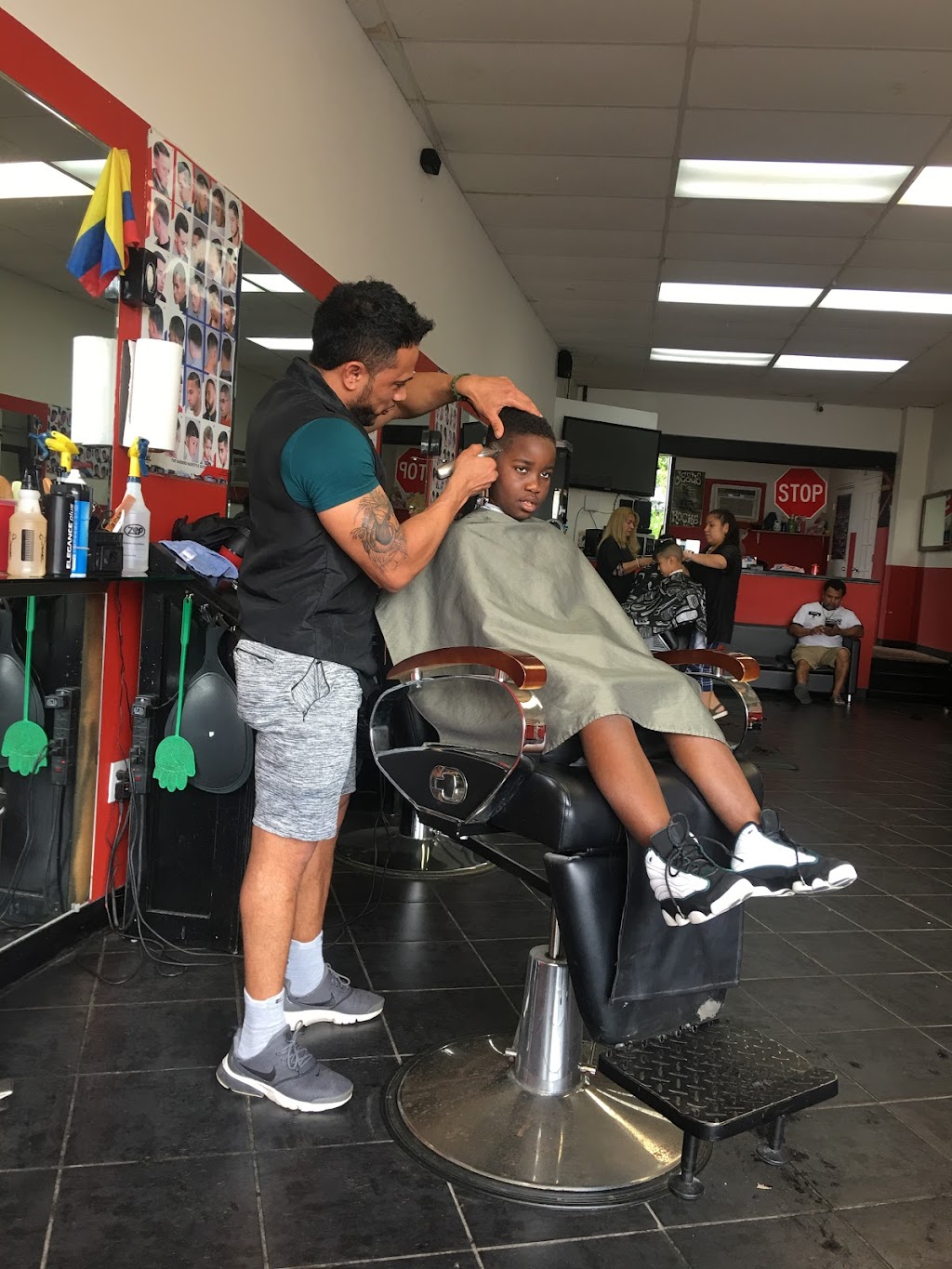 Fabulous cuts | 128 North St, Middletown, NY 10940 | Phone: (845) 522-2691