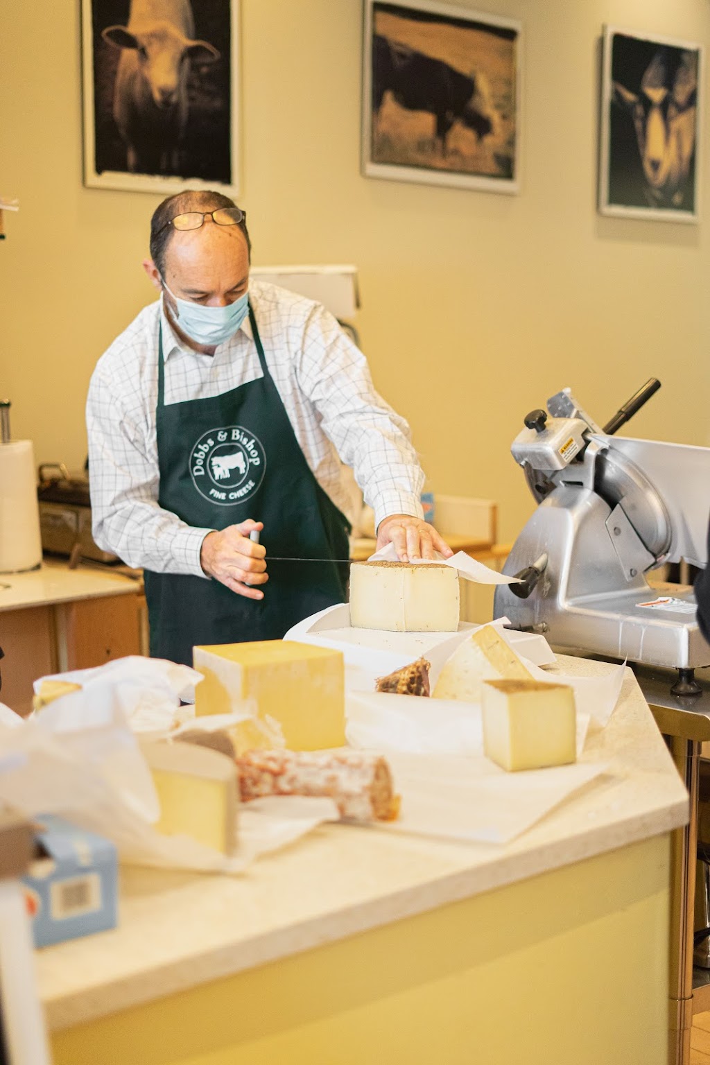 Dobbs & Bishop Fine Cheese | 107 Pondfield Rd, Bronxville, NY 10708 | Phone: (914) 361-1770