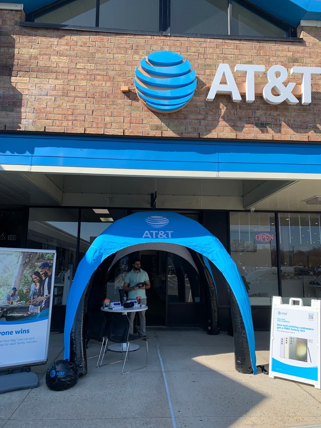 AT&T Store | 387 Independence Plaza, Selden, NY 11784 | Phone: (631) 451-2780
