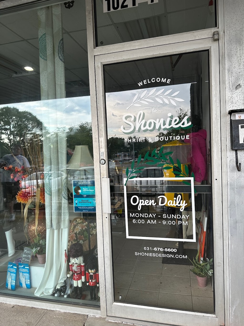 Shonies Design Thrift Shop & Boutique | 1021 Portion Rd # 7, Lake Ronkonkoma, NY 11779 | Phone: (631) 676-5600