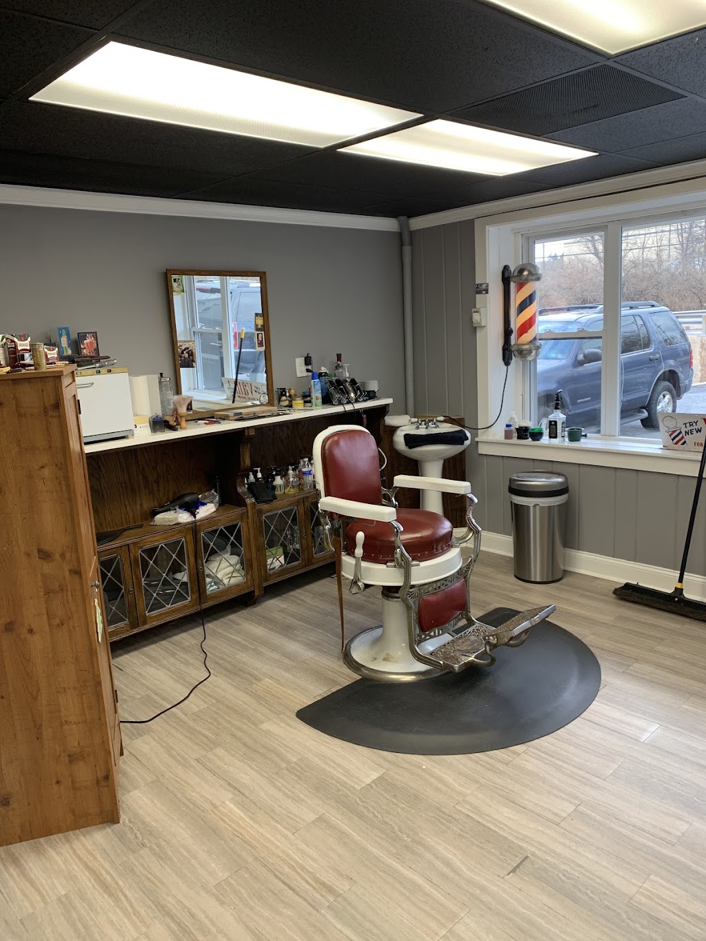 Modern Male Barber Shop | 988 Sumneytown Pike, Lansdale, PA 19446 | Phone: (267) 222-8942