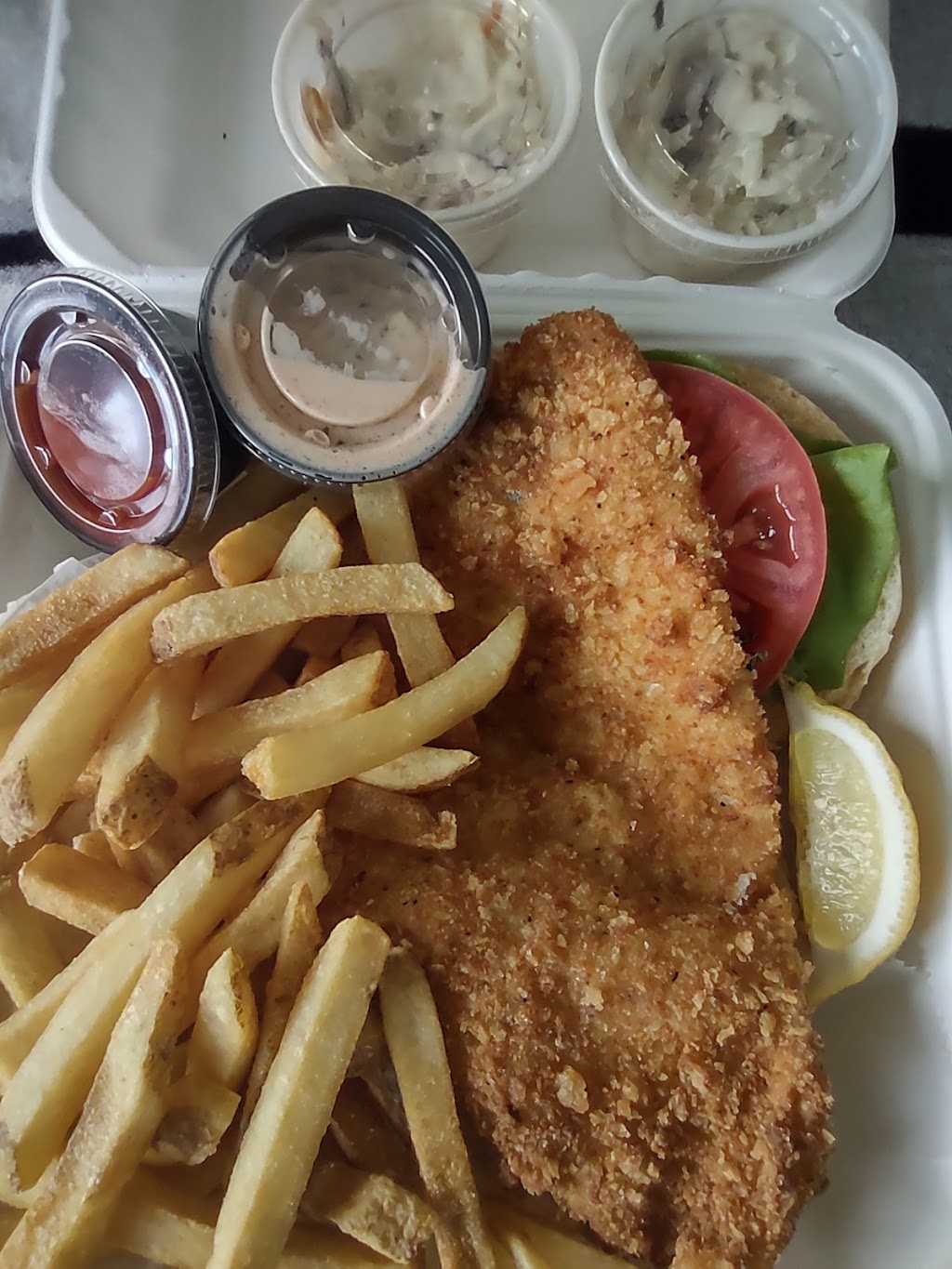 Mad Fish Company | 1001 SW Central Ave, Seaside Park, NJ 08752 | Phone: (732) 830-4077