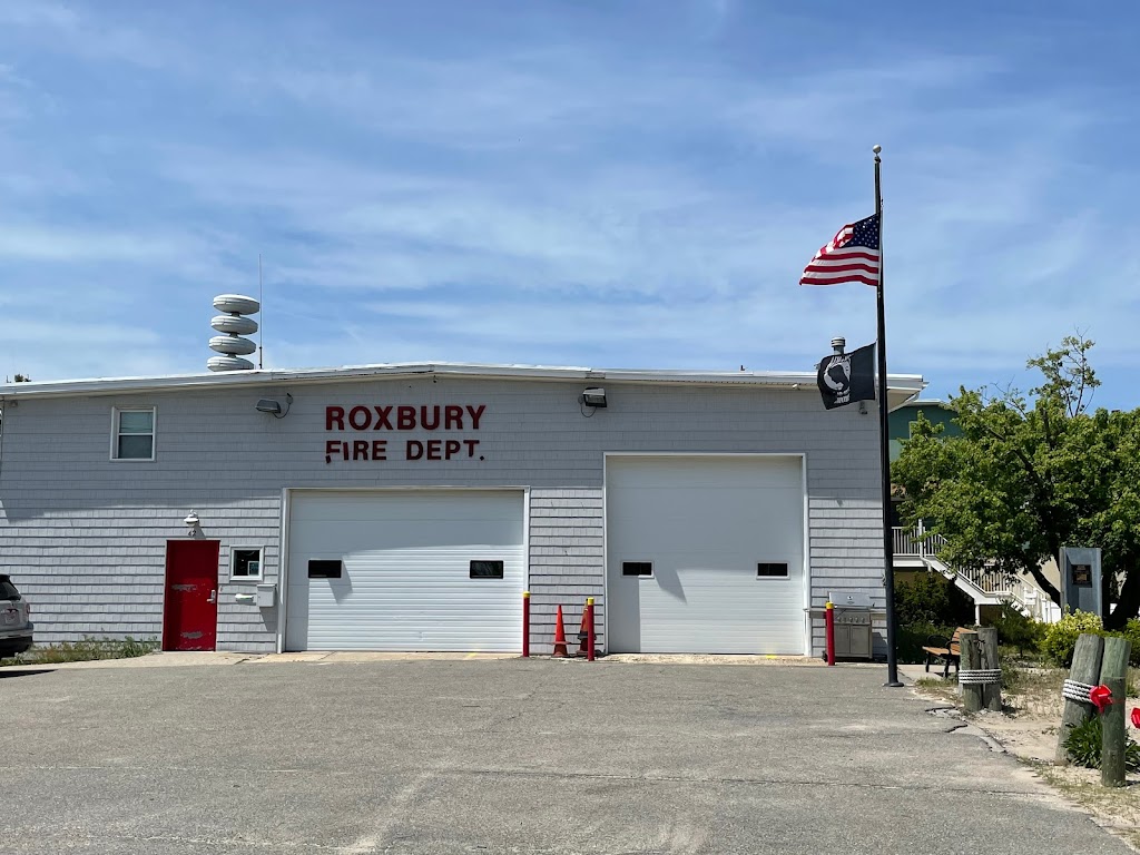 Volunteer Fire Department of Roxbury | 42 State Rd, Queens, NY 11697 | Phone: (718) 474-9382
