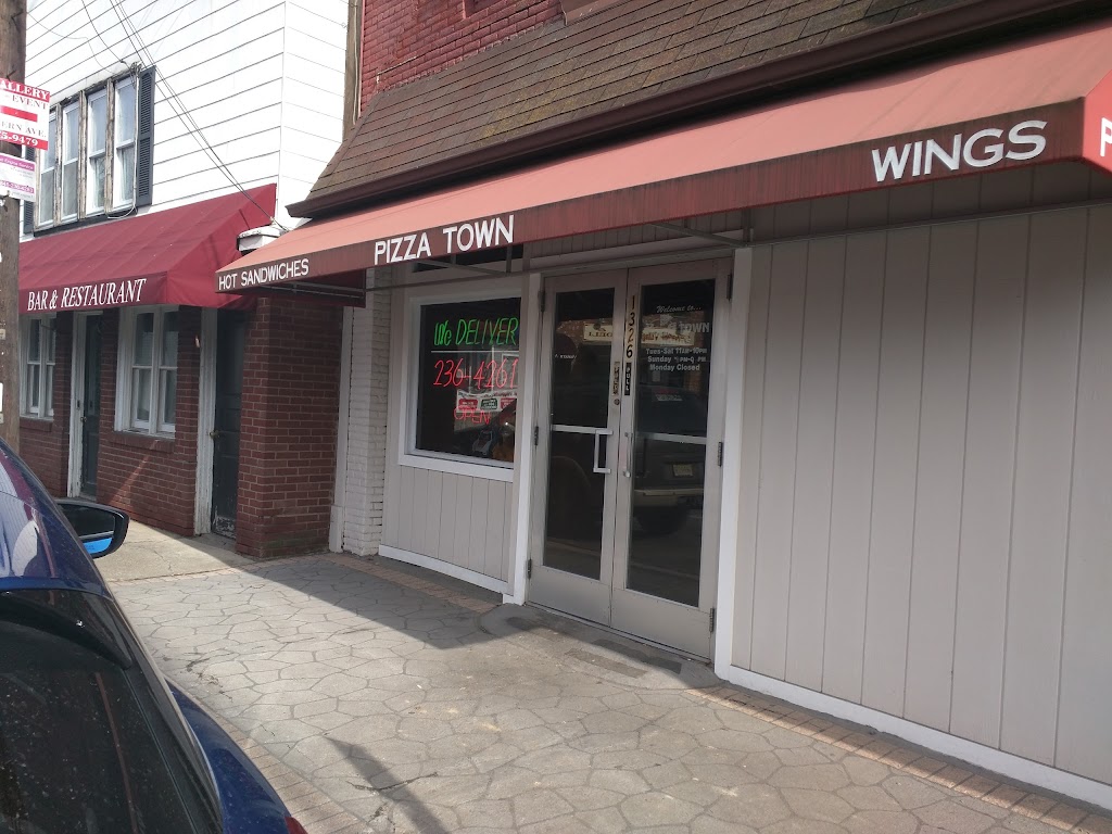 Pizza Town | 1326 Rte 9W, Marlboro, NY 12542 | Phone: (845) 236-4261