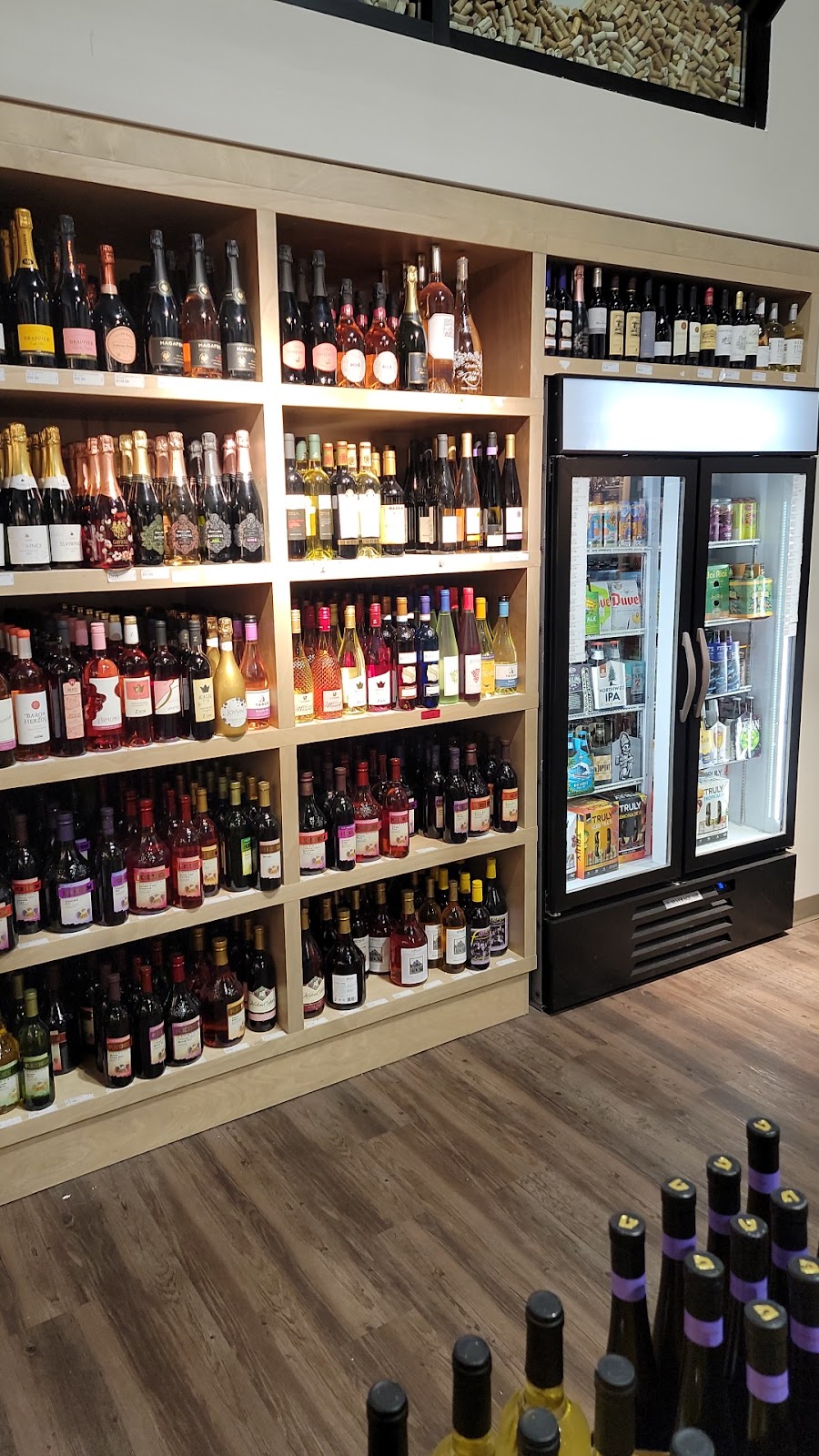 The Cellar Kosher Wine & Liquor Store | 1105 E County Line Rd suite 108, Lakewood, NJ 08701 | Phone: (732) 364-9463