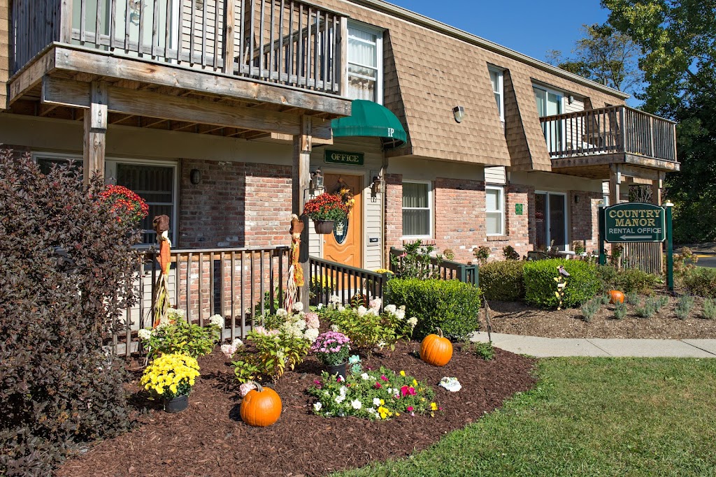 Country Manor Apartments | 100 - 700 Stratford Ln Ste 177177, Middletown, NY 10940 | Phone: (845) 343-2221