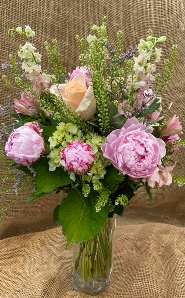 McInerneys Flower Shop & Greenhouse | 929 Middle St, Middletown, CT 06457 | Phone: (860) 632-0789