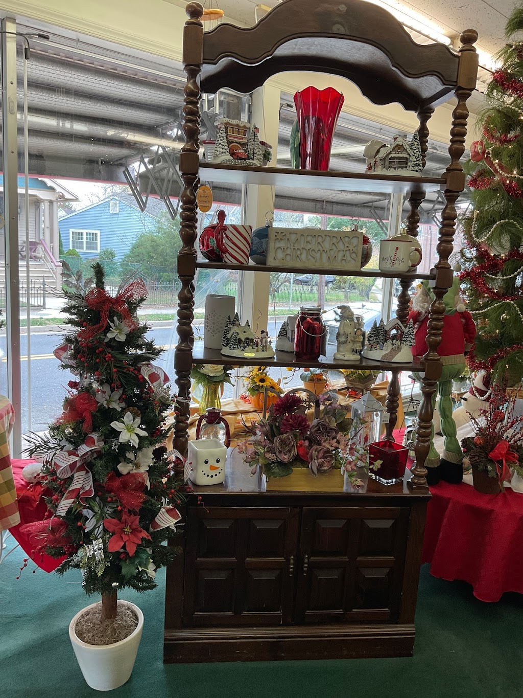 Riverside Floral Co | 307 Bridgeboro St, Riverside, NJ 08075 | Phone: (856) 461-7744