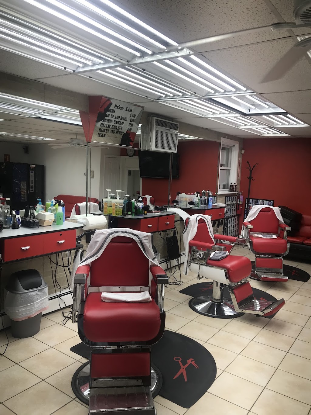 Figueroa Barber shop Unisex | 40 Washington Ave, Belleville, NJ 07109 | Phone: (973) 759-0509