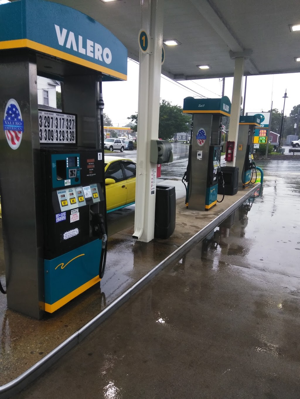 Sunoco Gas Station | 31-33 W Main St, Clinton, CT 06413 | Phone: (860) 669-4199