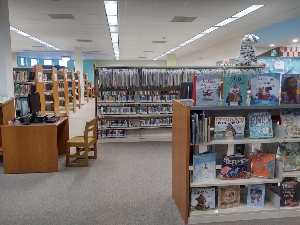Trumbull Library | 33 Quality St, Trumbull, CT 06611 | Phone: (203) 452-5197