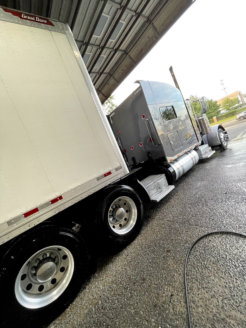 conoco truck wash /tires/repair | 120 Middlesex Ave, Carteret, NJ 07008 | Phone: (732) 609-1002