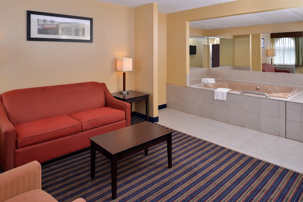 Comfort Inn & Suites East Hartford - Hartford | 333 Roberts St, East Hartford, CT 06108 | Phone: (860) 289-4950