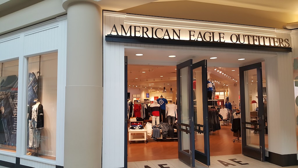 American Eagle Store | 3710 US-9 Space E210, Freehold, NJ 07728 | Phone: (732) 866-0826