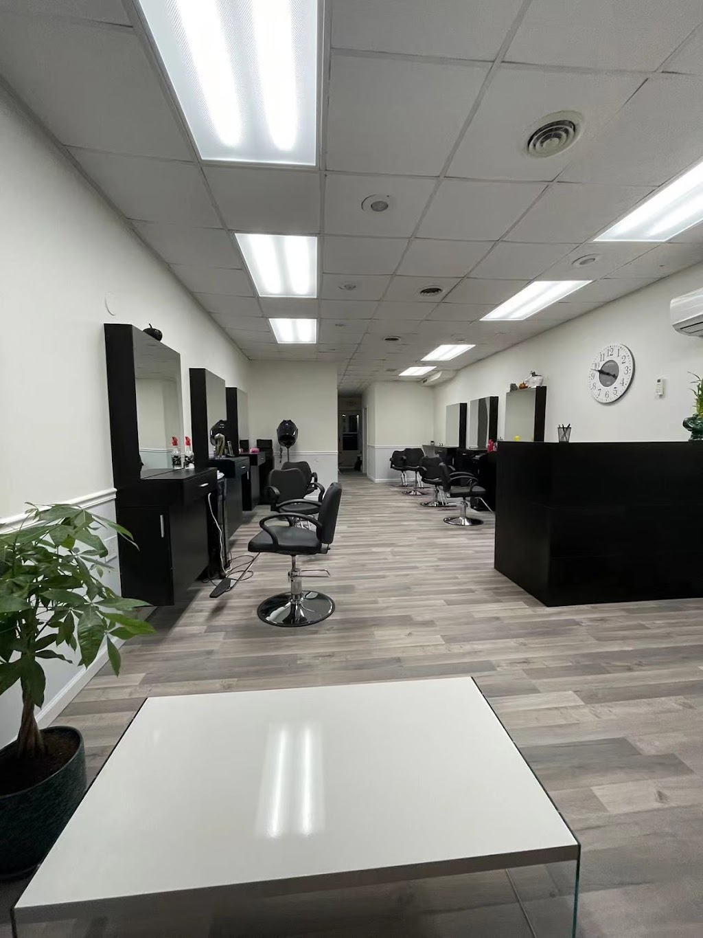 JJ Family Hair Salon | 1069 N Country Rd, Stony Brook, NY 11790 | Phone: (631) 888-3804