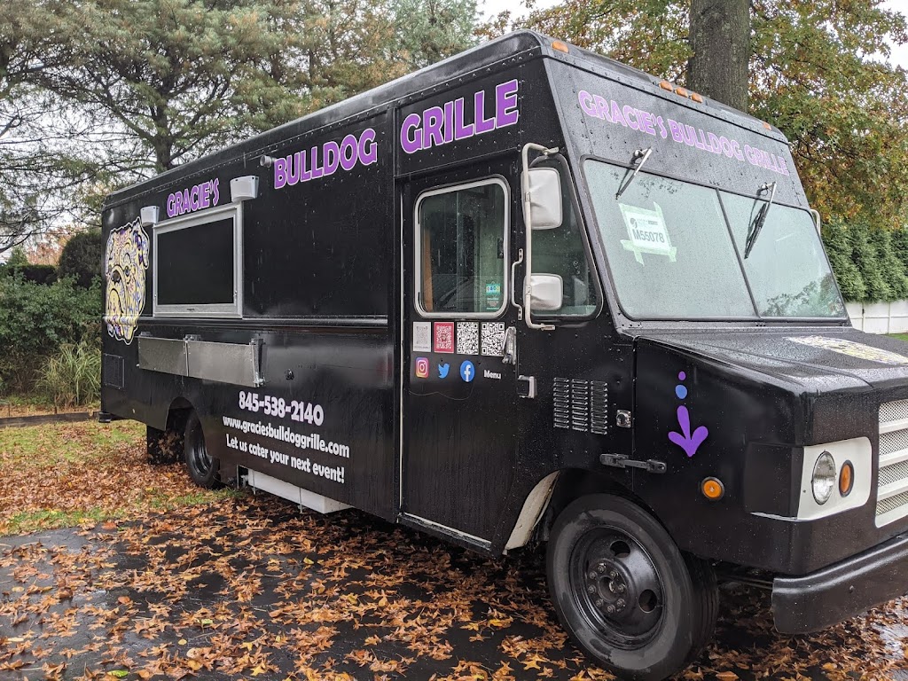 Gracies Bulldog Grille Food Truck | 600 NY-303, Blauvelt, NY 10913 | Phone: (845) 538-2140