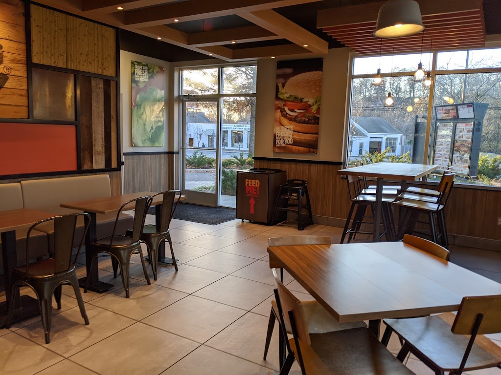 Burger King | 380 Main Ave, Norwalk, CT 06851 | Phone: (203) 642-4411