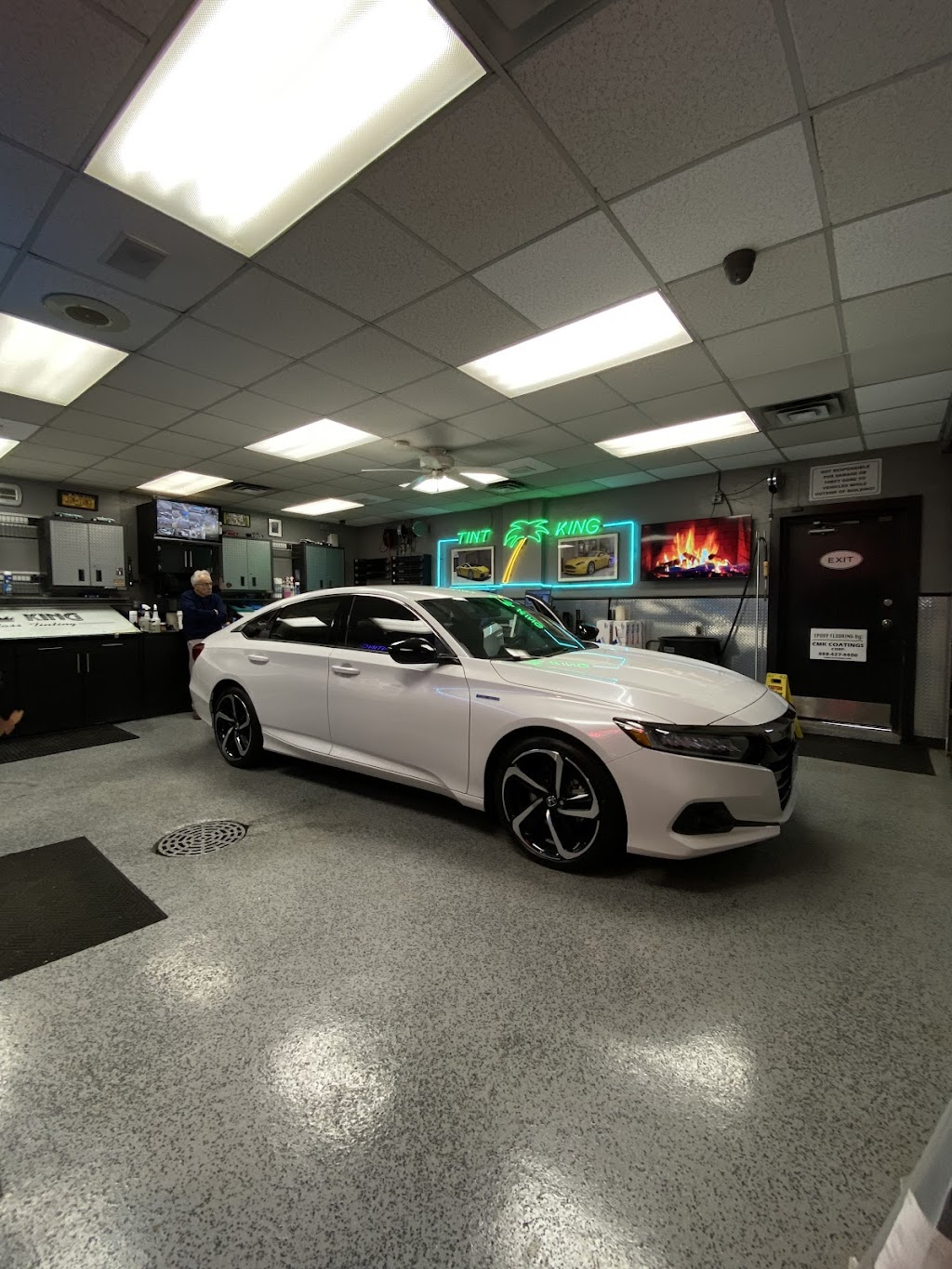 Tint-King | 471 Madison Ave, Bridgeport, CT 06604 | Phone: (203) 384-2100