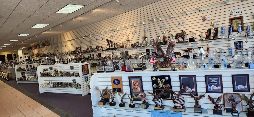 Discount Trophy Awards Center | 1052 Main St, East Hartford, CT 06108 | Phone: (860) 289-6900