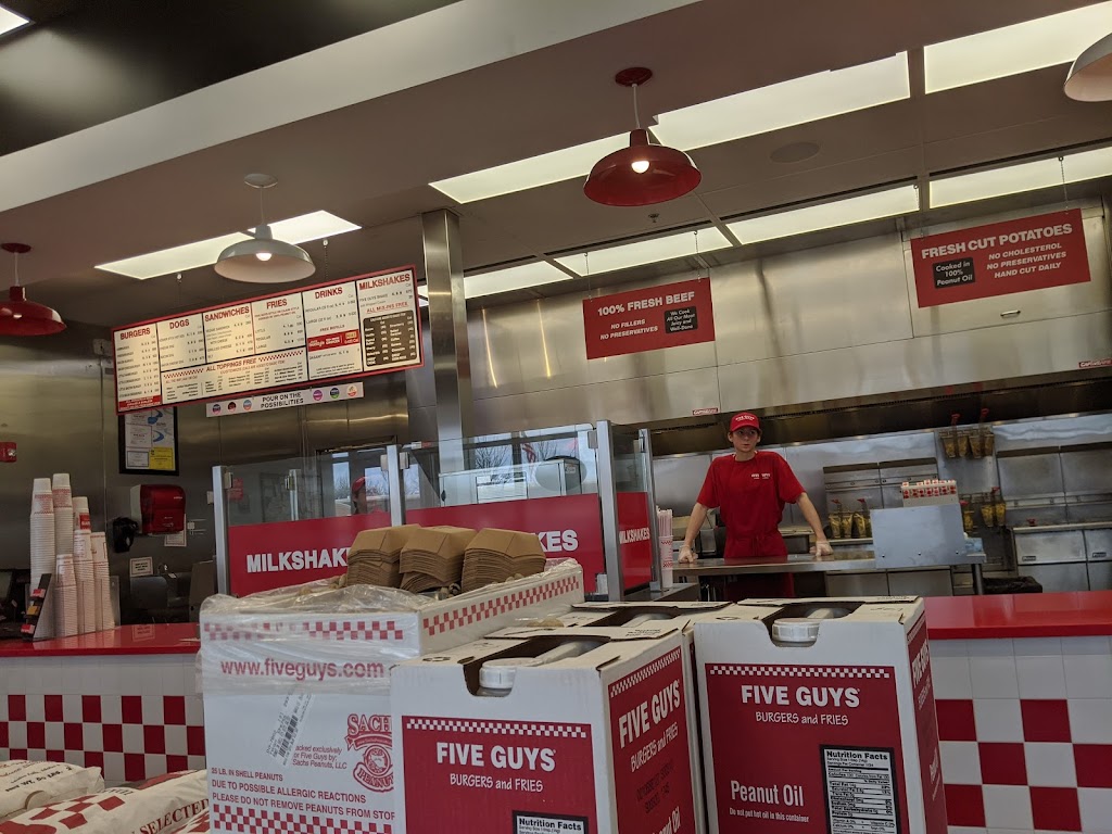 Five Guys | 28 Spencer Plains Rd, Old Saybrook, CT 06475 | Phone: (860) 391-8602