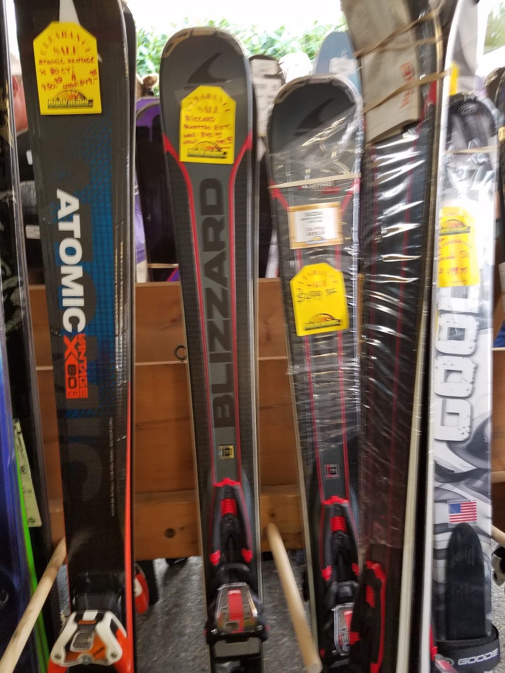 Buckmans Ski and Snowboard Shop - Montgomeryville | 925 Bethlehem Pike, Montgomeryville, PA 18936 | Phone: (215) 368-4418