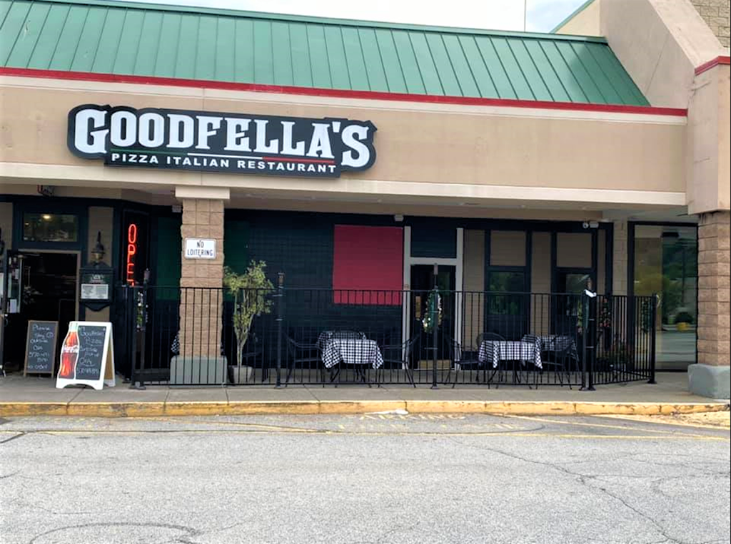 Goodfellas Pizza Italian Restaurant | 111 Hulst Dr, Matamoras, PA 18336 | Phone: (570) 491-8191